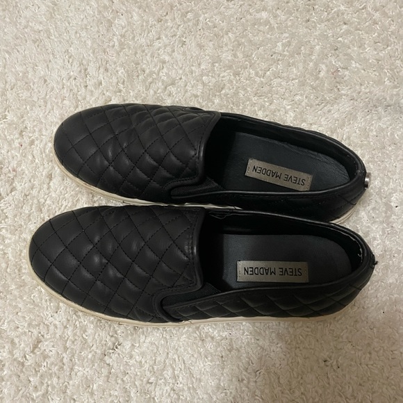 Shoes - Picture 2 of 2